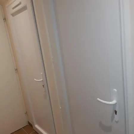 Le Manoir De Conteville בית הארחה