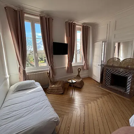 Le Manoir De Conteville *