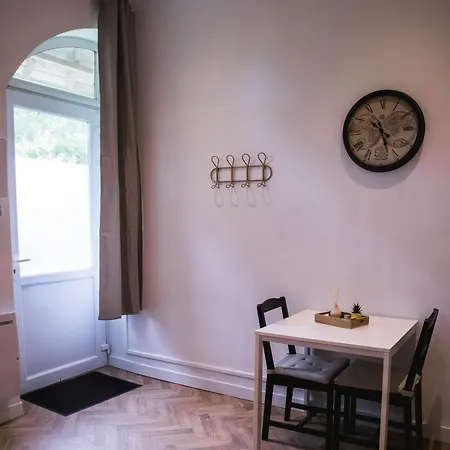 Le Manoir De Conteville Guest house