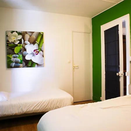 Le Manoir De Conteville Guest house